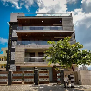 3* Hotel Luxury Collection